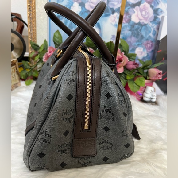 MCM Vicetos in Gray/Black Color - Picture 5 of 15